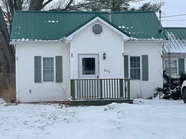 303 N 5th St, Shepherd, MI 48883