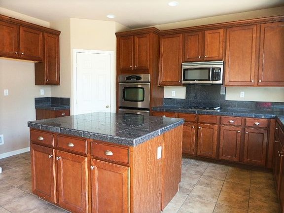 4th image of 1461 Stoney Cross Ln