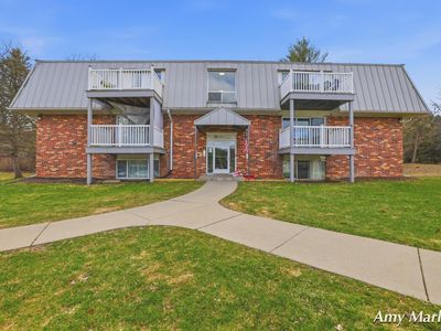 6716 Cascade Rd SE #39, Grand Rapids, MI, 49546