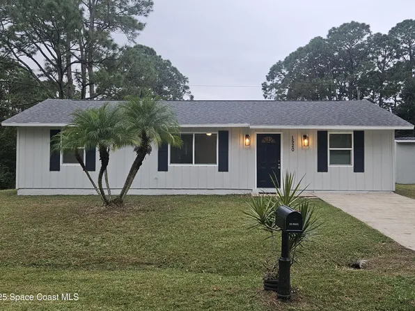 1520 Lucky St NW, Palm Bay, FL 32907