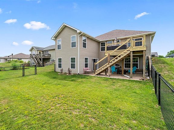 5th image of 250 Sun Valley Ct