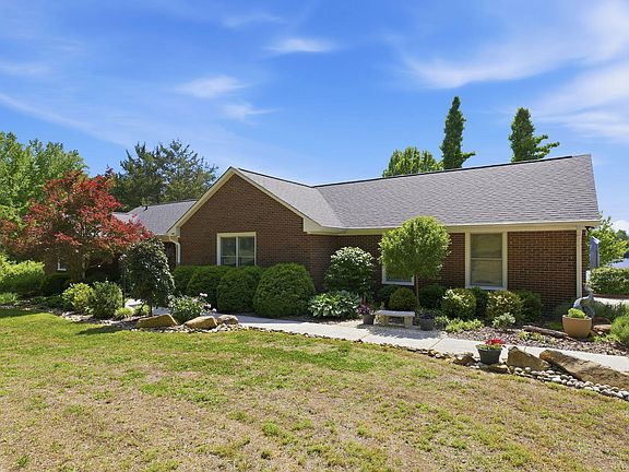 4th image of 138 Lake Cammack Ct