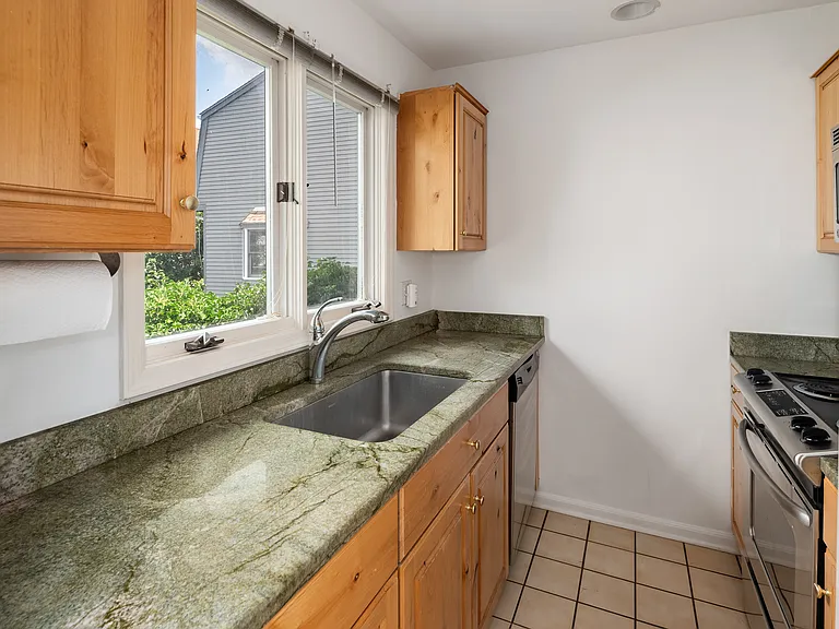 44 Pleasant St #23D — Photo 6