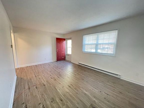 4th image of 8291 Gethsemane Ct
