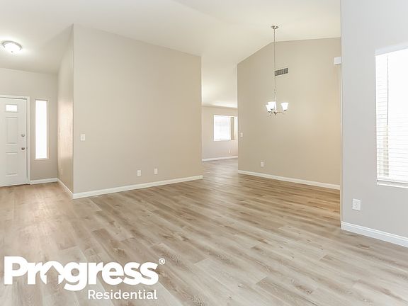 4th image of 1308 Lucia Dr