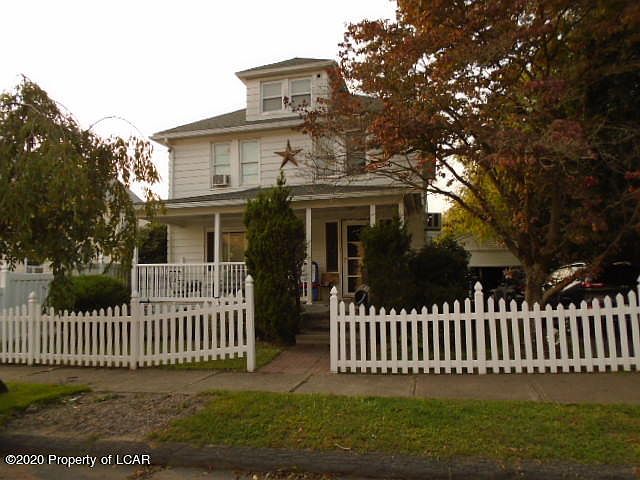1st image of 320 Simpson St