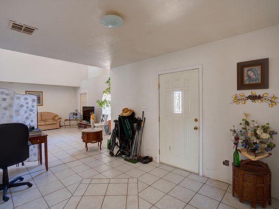 5th image of 554 Montell Dr