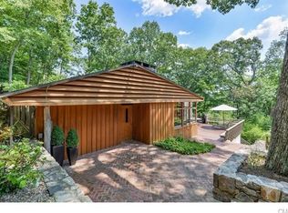 89 Davis Hill Rd, Weston, CT 06883