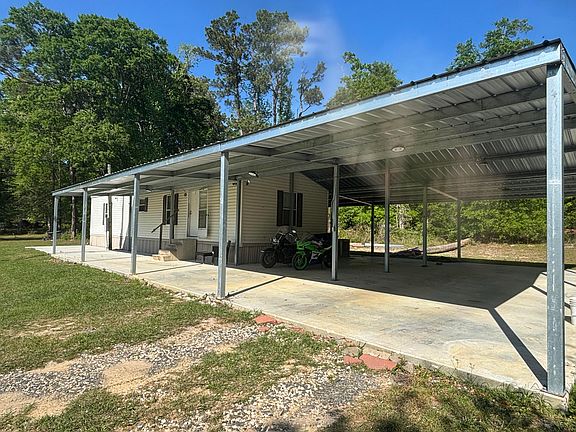 2nd image of 301 Doyle Sharpe Rd