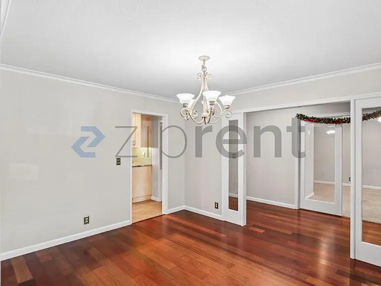 2969 Martin Ave — Photo 8