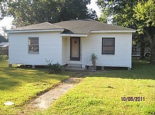 285 W Hooks St, Sour Lake, TX 77659