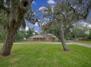 3836 Brazos River Rd #400, Freeport, TX 77541