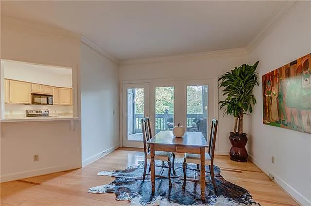 405 Ashlawn Ct — Photo 9