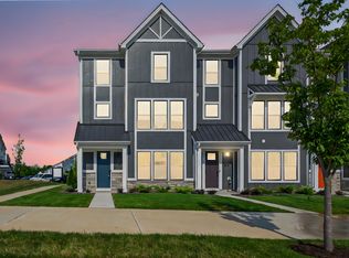 316 Indigo Ct, Chesterfield, MO 63005