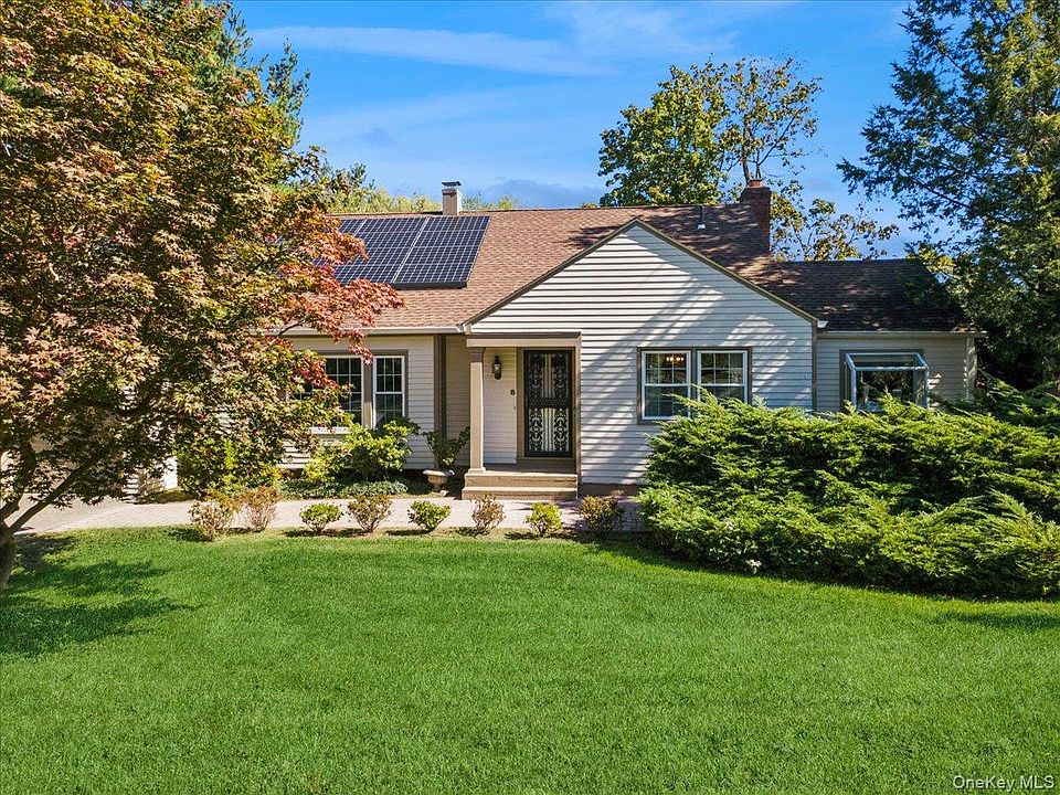 1st image of 8 Harvard Lane