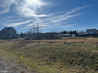 6657 Olde Pine Dr, Chambersburg, PA 17202