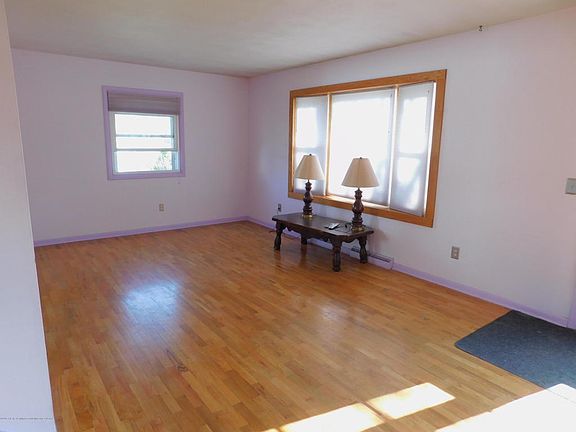 5th image of 5222 Tulip Ave