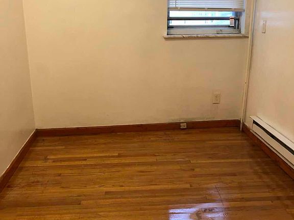 3rd image of 1346 Moore St Fl 2nd