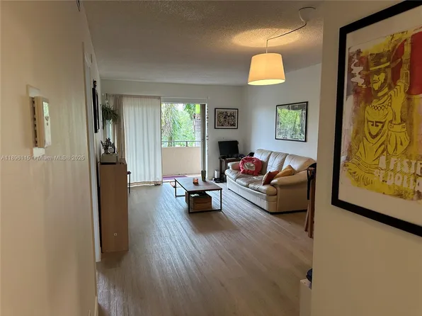 (undisclosed Address), Miami, FL 33143