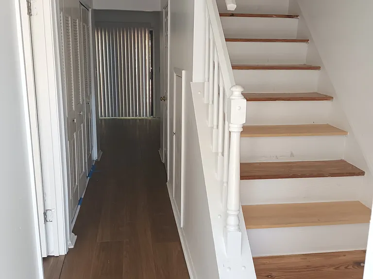 8805 Long Beach Cir — Photo 16