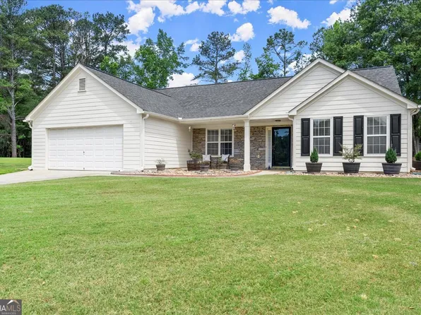 5324 Autumn Breeze Ln, Powder Springs, GA 30127