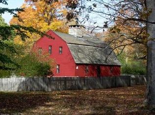 726 Clapboard Hill Rd, Guilford, CT 06437