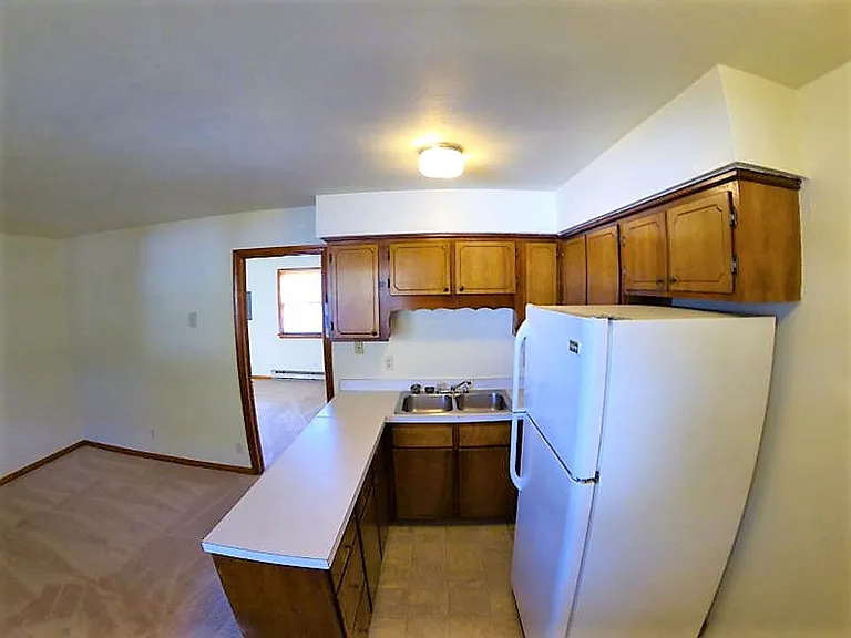 Bay Oaks Park Apartments — Photo 8
