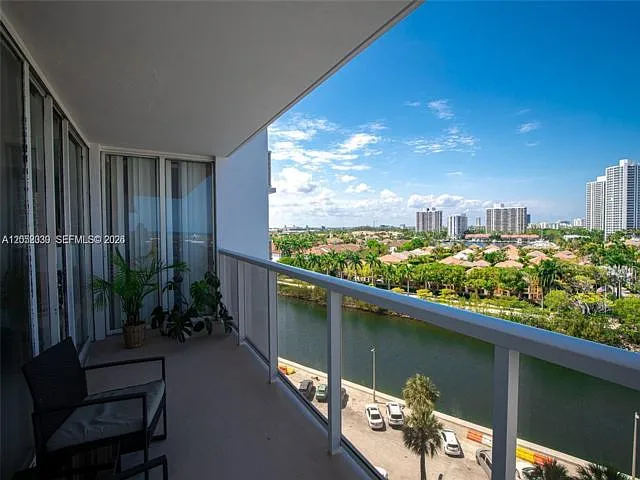 3701 N Country Club Dr #902 — Photo 2