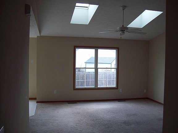 Kitchen to L, Master to R, basement to R