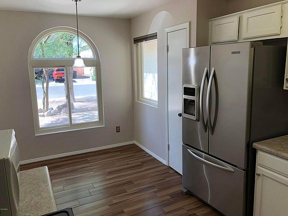 4th image of 3842 W Elgin St