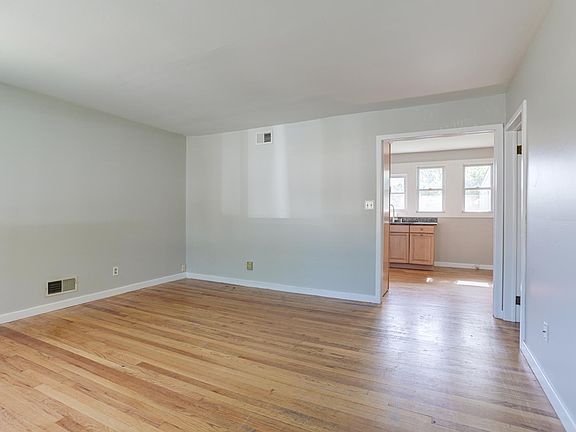 5th image of 1217 McCurley Ave