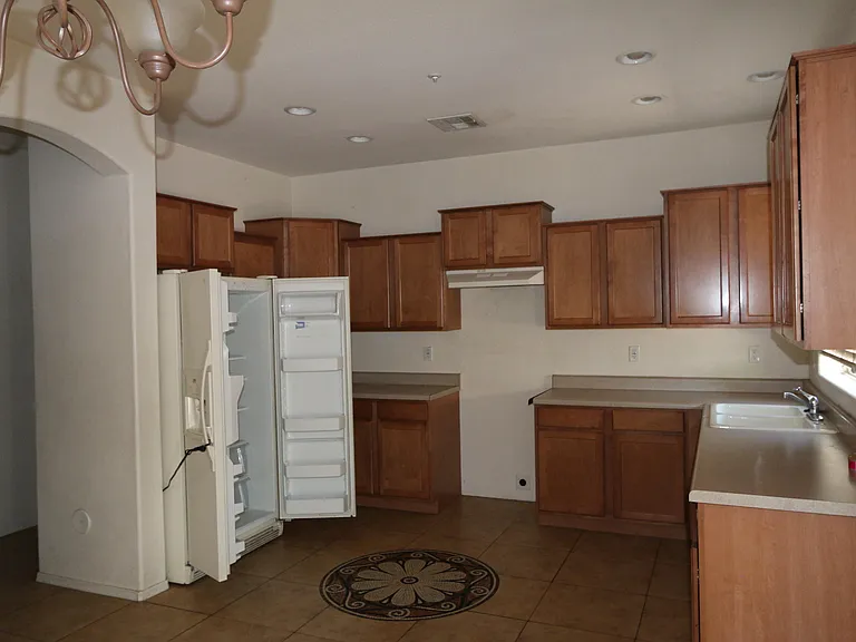2890 S Rock St — Photo 2