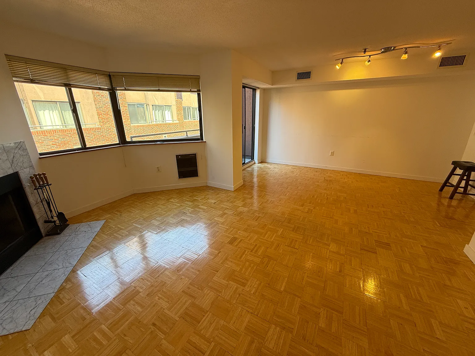 147 Kelton St — Photo 3