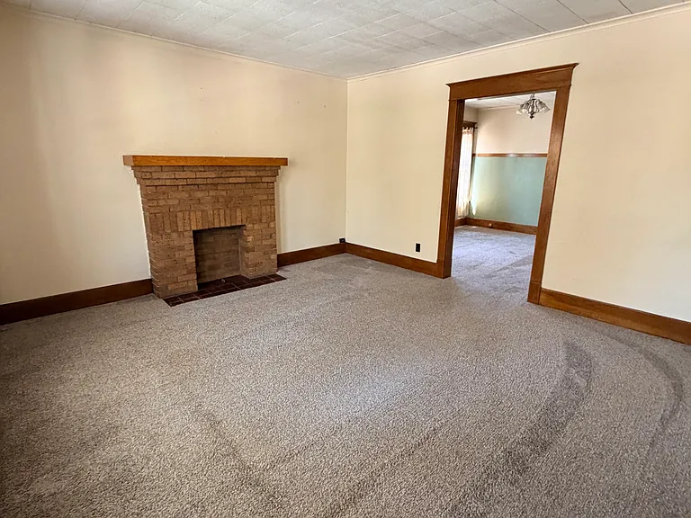 402 McKinley Pkwy #1 — Photo 9