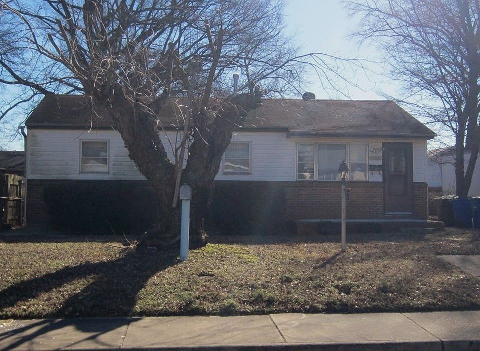 1st image of 642 50th St