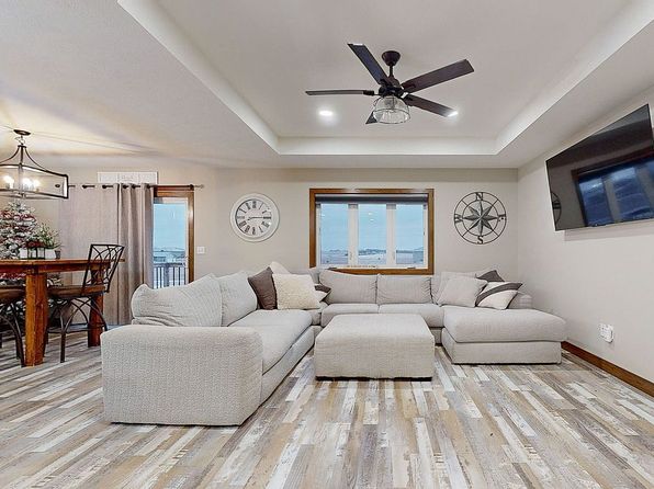 518 Kathryn Dr, Baltic, SD 57003