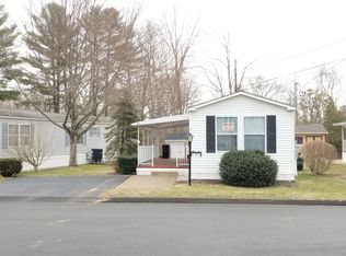 7 Riverside Dr, Southington, CT 06489