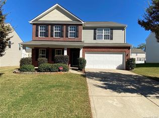 8634 Heartleaf Rd, Charlotte, NC 28227