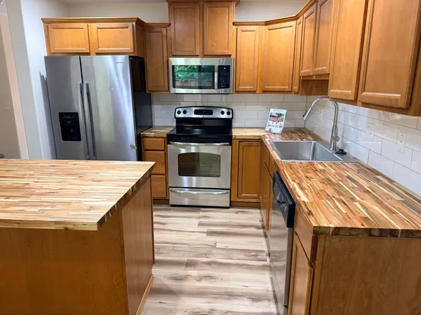 115 S Indiana Ave, Granite Falls, WA 98252