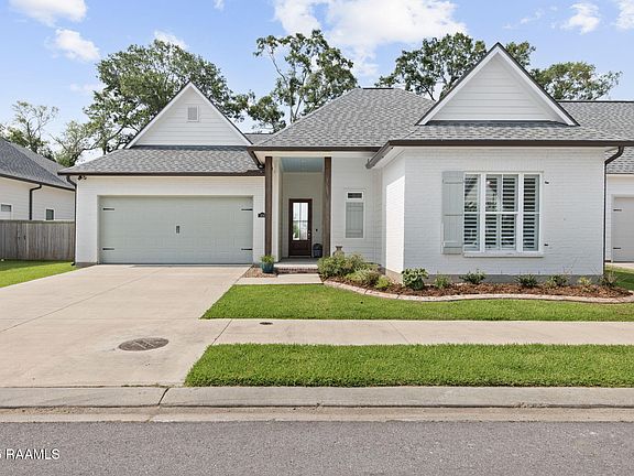 2nd image of 308 Manor House Ln