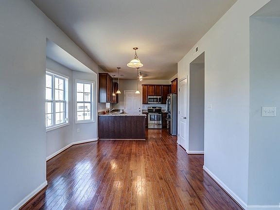 5th image of 613 Carriage Pkwy Lot 16