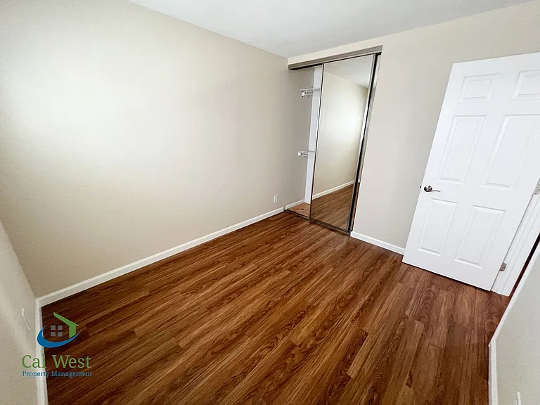 428 S 11th St #3 — Photo 21