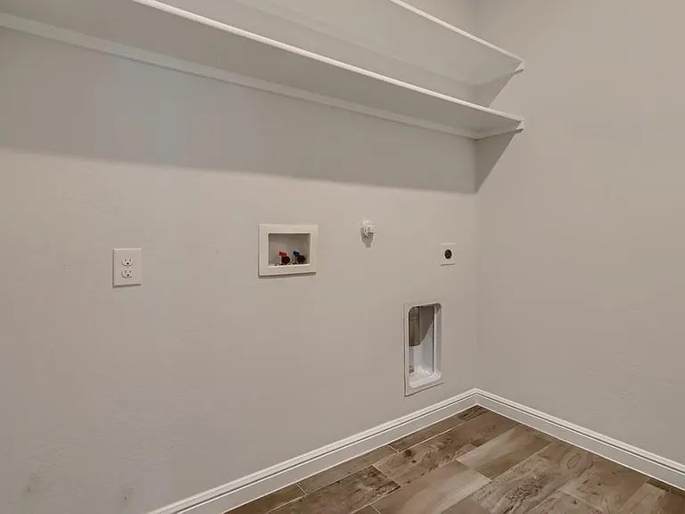 15952 Hayes Ridge Dr — Photo 21