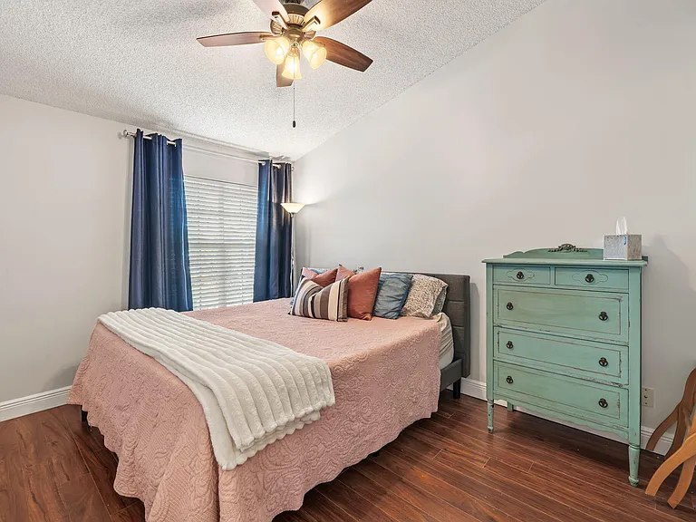 5250 Sapphire Valley — Photo 21