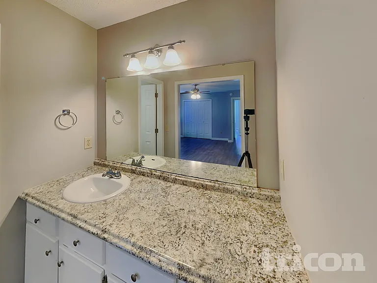 529 Ferncliffe Rd — Photo 9