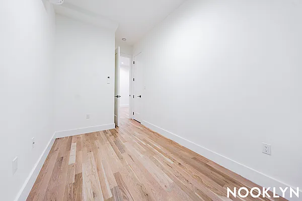 Rented by Nooklyn NYC LLC | media 4