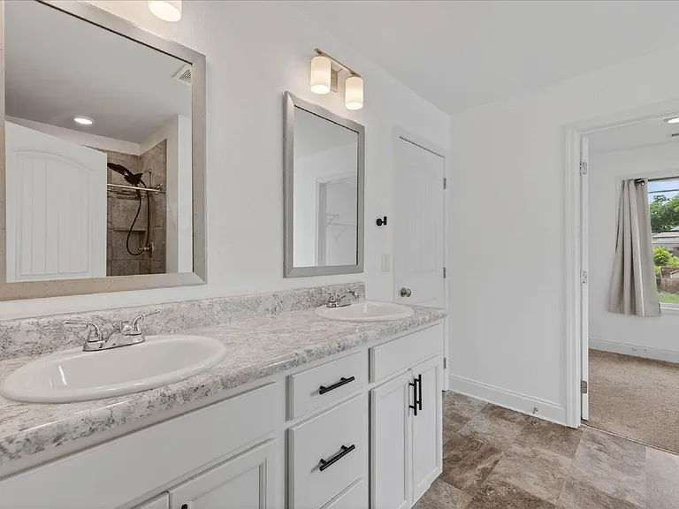 1264 Black Oak Cir — Photo 37