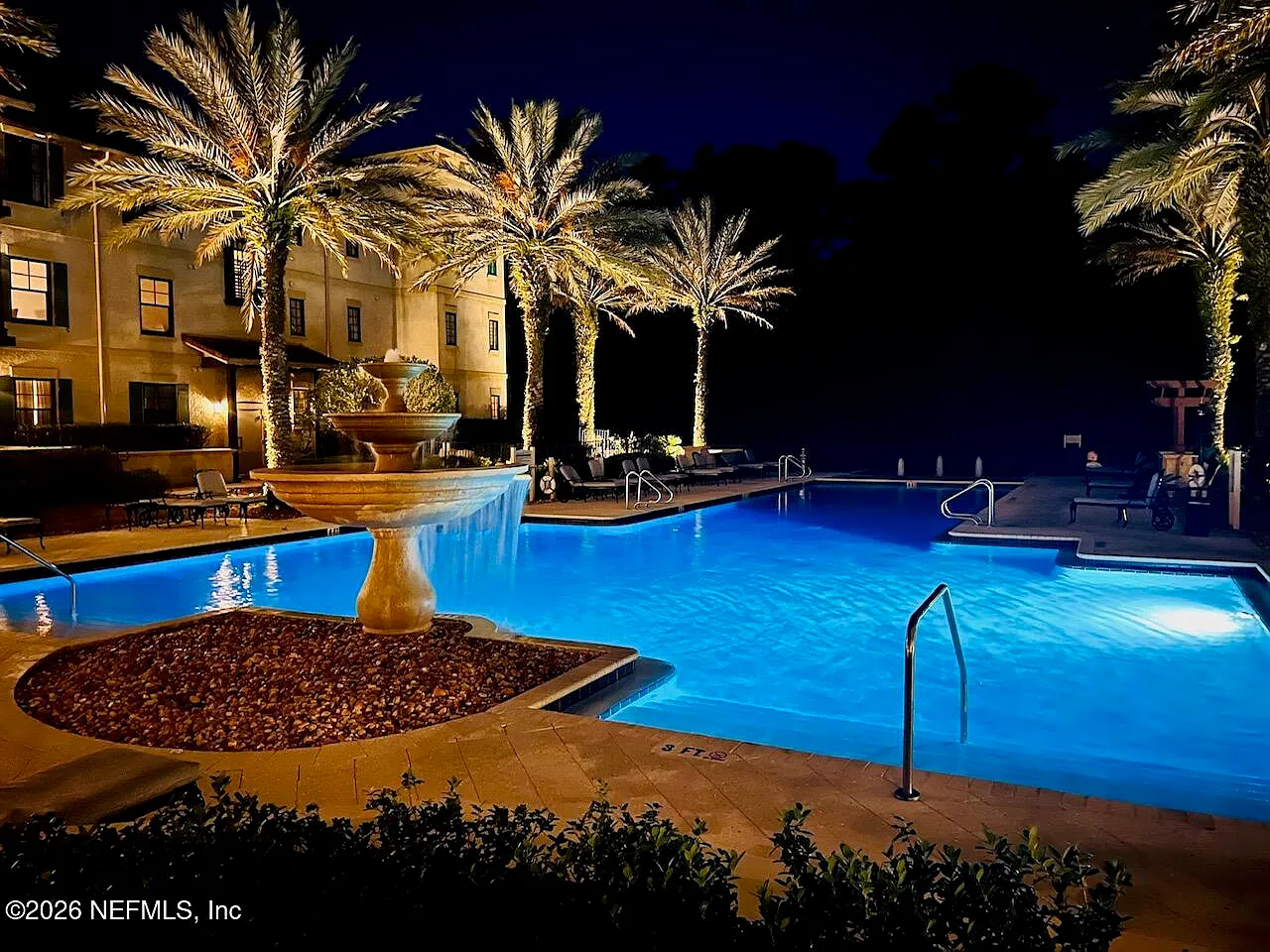 1 bed, 1.0 bath, $2,595 — Photo 2