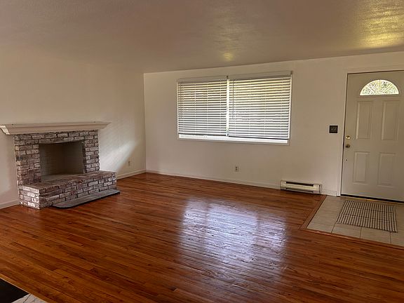 2nd image of 7104 NE 94th Ave