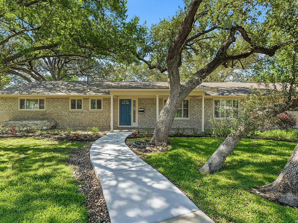 1st image of 334 Royal Oaks